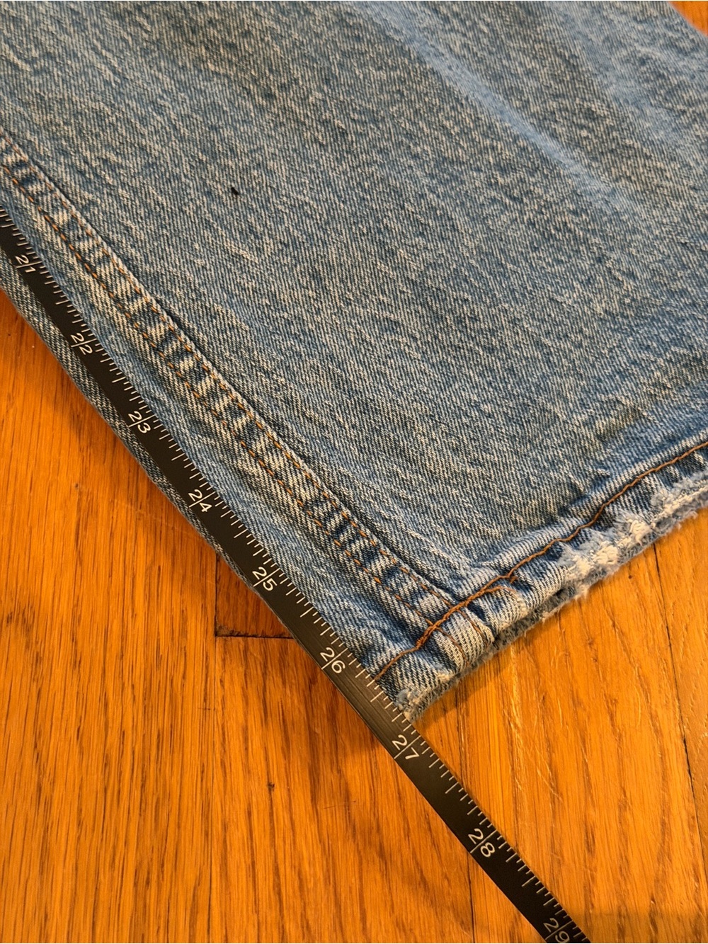 Abercrombie & Fitch Light Blue High-Rise Relaxed Jeans - Picture 4 of 5